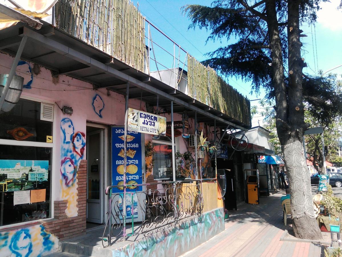 Hostel Retro Batumi Exterior photo